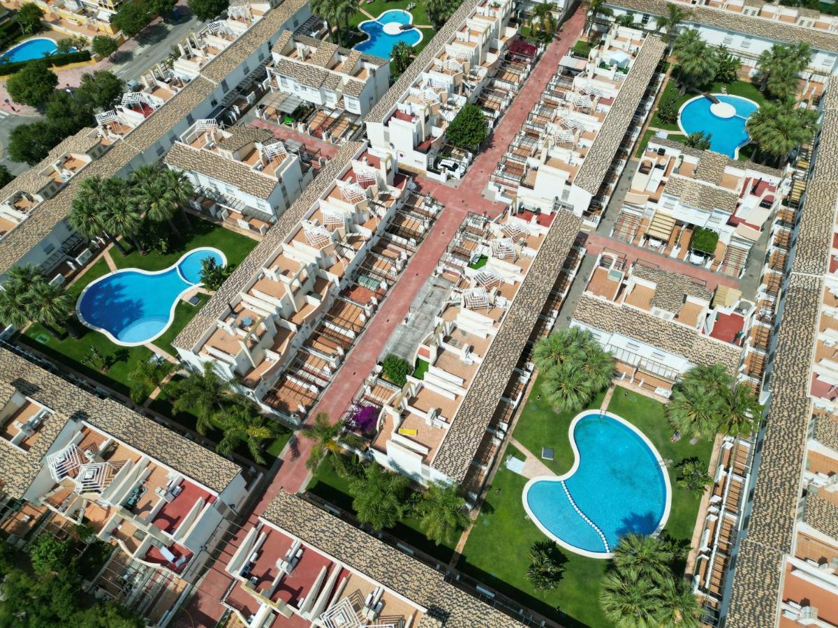Casa Adosada Con Piscina Y Dos Terrazas Alcoceber Екстер'єр фото